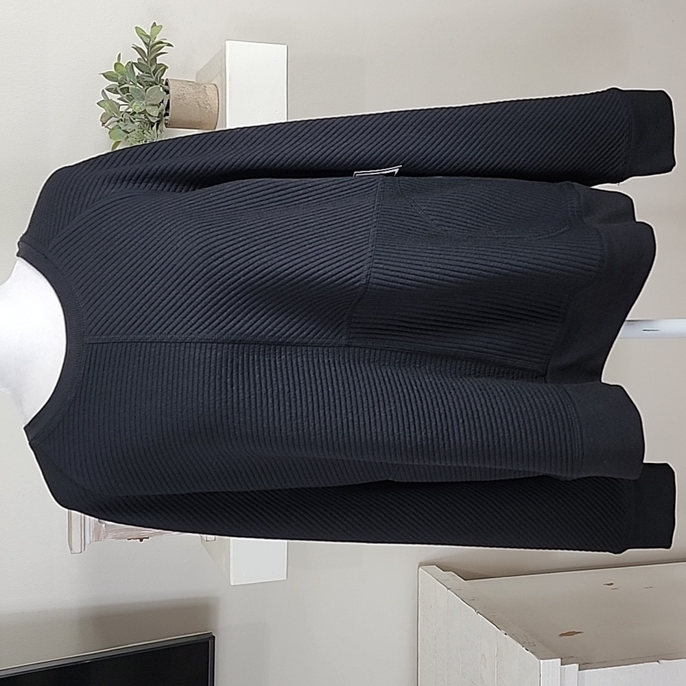 Fila Ottoman Sweatshirt With Pockets New With Tags